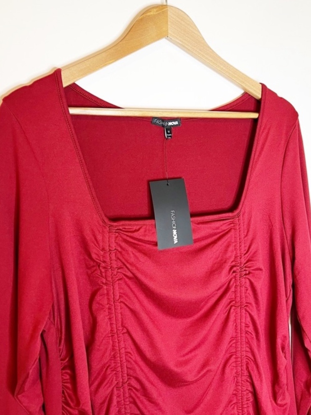 NWT Fashion Nova Square Neck Ruched Date Night Fit Long Sleeve Red Dress Size 1X - Picture 6 of 8